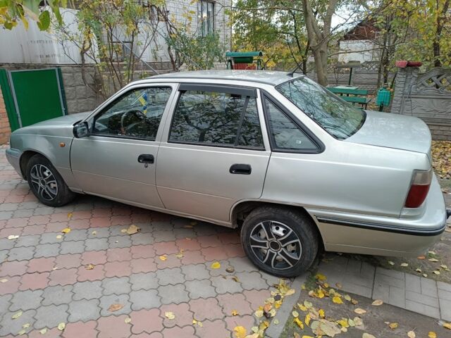 Дэу Нексия 2008 в Тараще на Automoto.ua Серый Дэу Нексия, объемом двигателя 1.5 л и пробегом 225 тыс. км за 750 $, фото 11 на Automoto.ua