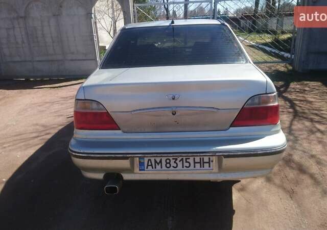 Серый Дэу Нексия, объемом двигателя 1.5 л и пробегом 210 тыс. км за 1900 $, фото 2 на Automoto.ua