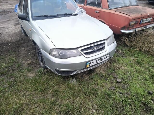 Сірий Деу Нексія, об'ємом двигуна 1.5 л та пробігом 350 тис. км за 1000 $, фото 2 на Automoto.ua