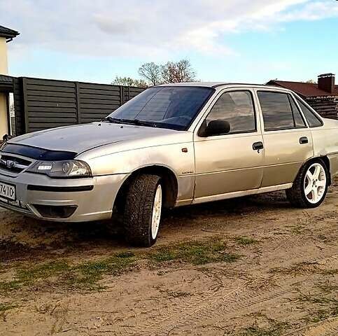 Серый Дэу Нексия, объемом двигателя 1.5 л и пробегом 306 тыс. км за 2300 $, фото 11 на Automoto.ua