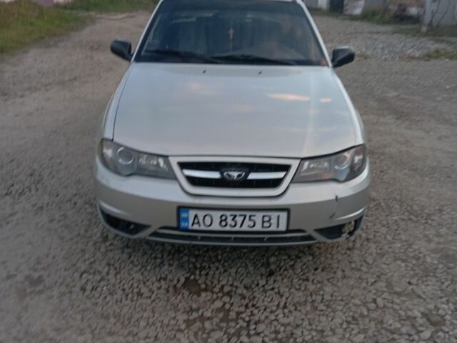 Сірий Деу Нексія, об'ємом двигуна 1.5 л та пробігом 400 тис. км за 950 $, фото 1 на Automoto.ua