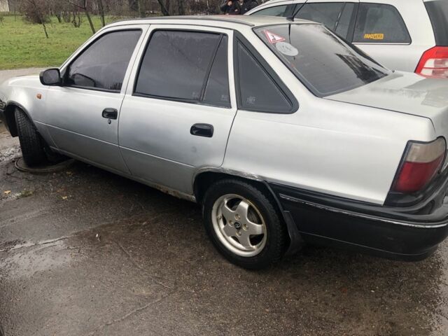 Сірий Деу Нексія, об'ємом двигуна 1.5 л та пробігом 208 тис. км за 1700 $, фото 3 на Automoto.ua