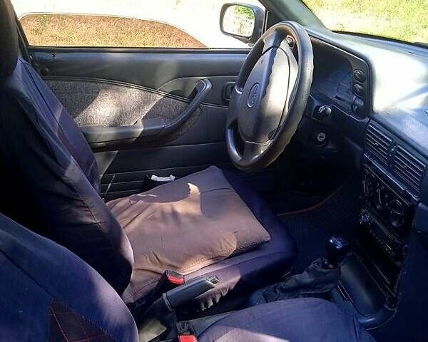 Сірий Деу Нексія, об'ємом двигуна 1.5 л та пробігом 230 тис. км за 2000 $, фото 5 на Automoto.ua