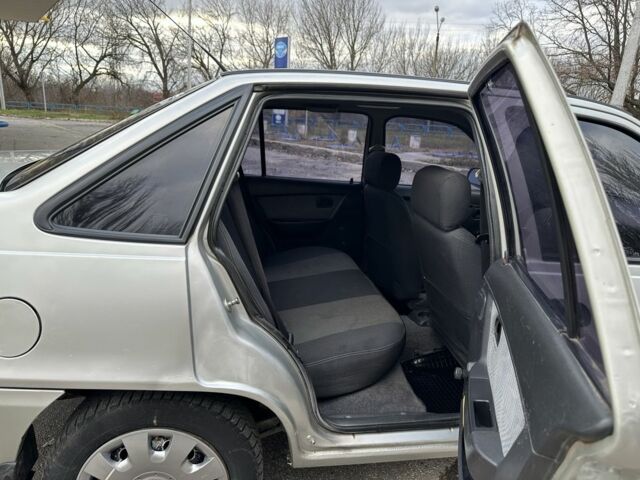 Сірий Деу Нексія, об'ємом двигуна 1.5 л та пробігом 199 тис. км за 1900 $, фото 12 на Automoto.ua