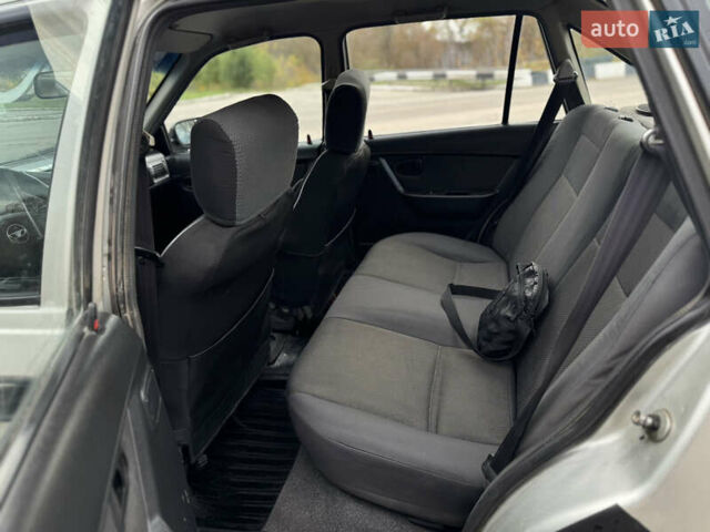 Деу Нексія 2008 у Верхнеднепровске на Automoto.ua Сірий Деу Нексія, об'ємом двигуна 1.5 л та пробігом 200 тис. км за 1700 $, фото 6 на Automoto.ua