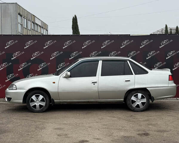 Серый Дэу Нексия, объемом двигателя 1.5 л и пробегом 141 тыс. км за 2500 $, фото 4 на Automoto.ua