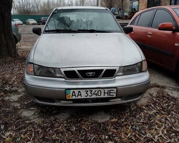 Серый Дэу Нексия, объемом двигателя 1.5 л и пробегом 350 тыс. км за 1300 $, фото 7 на Automoto.ua