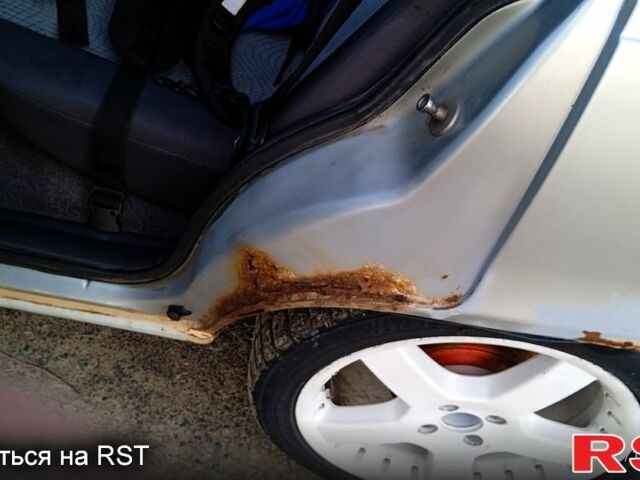 Серый Дэу Нексия, объемом двигателя 1.5 л и пробегом 306 тыс. км за 2300 $, фото 4 на Automoto.ua