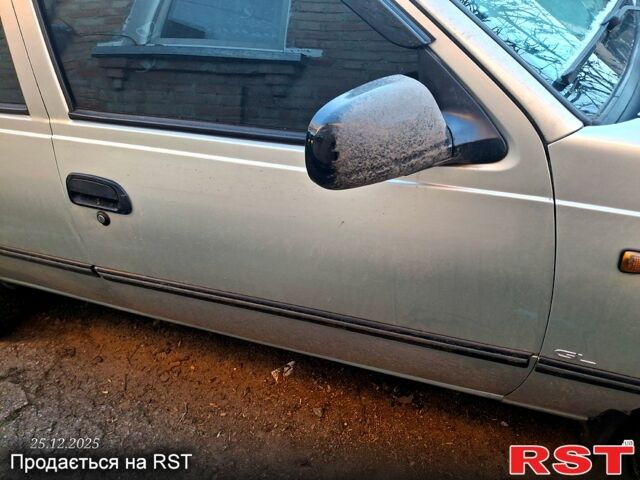 Сірий Деу Нексія, об'ємом двигуна 1.6 л та пробігом 180 тис. км за 1300 $, фото 3 на Automoto.ua