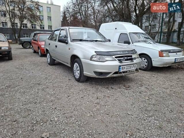 Серый Дэу Нексия, объемом двигателя 1.5 л и пробегом 238 тыс. км за 2100 $, фото 2 на Automoto.ua