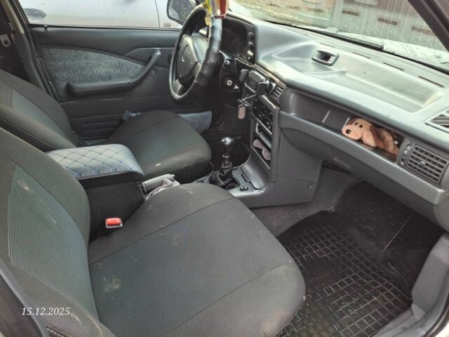 Серый Дэу Нексия, объемом двигателя 1.5 л и пробегом 180 тыс. км за 1700 $, фото 2 на Automoto.ua