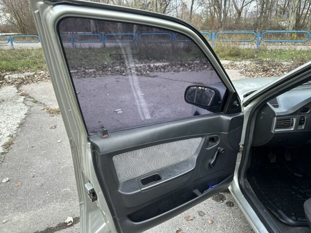 Сірий Деу Нексія, об'ємом двигуна 1.5 л та пробігом 199 тис. км за 1900 $, фото 8 на Automoto.ua