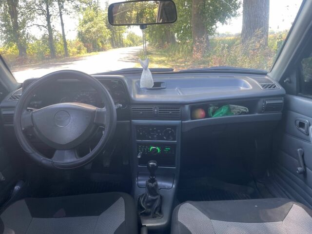 Серый Дэу Нексия, объемом двигателя 1.5 л и пробегом 180 тыс. км за 1850 $, фото 7 на Automoto.ua