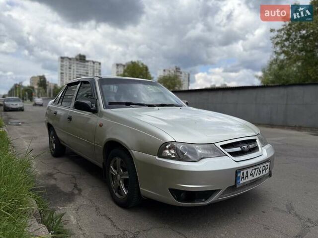 Серый Дэу Нексия, объемом двигателя 1.5 л и пробегом 147 тыс. км за 2950 $, фото 1 на Automoto.ua