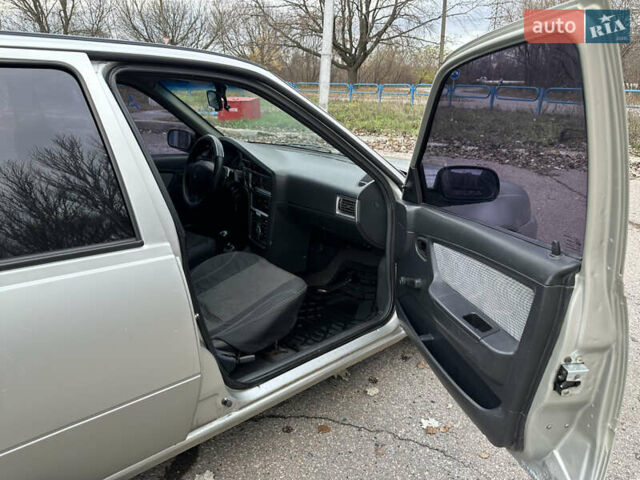 Серый Дэу Нексия, объемом двигателя 1.5 л и пробегом 199 тыс. км за 1900 $, фото 8 на Automoto.ua