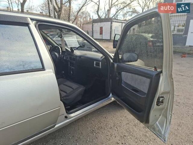 Серый Дэу Нексия, объемом двигателя 1.5 л и пробегом 238 тыс. км за 2100 $, фото 12 на Automoto.ua