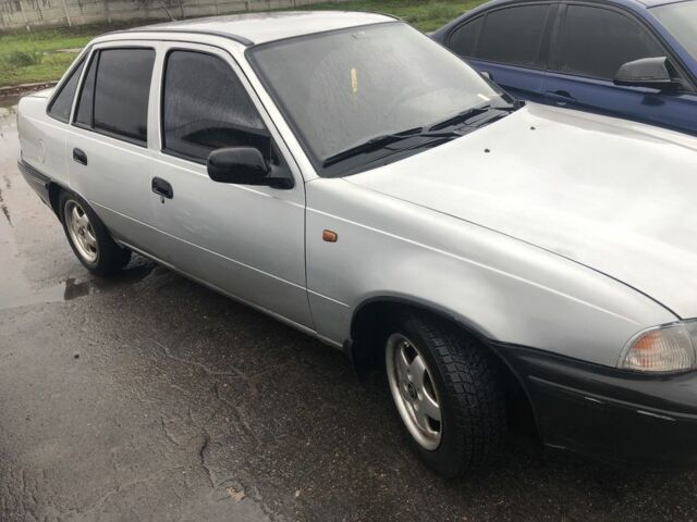 Сірий Деу Нексія, об'ємом двигуна 1.5 л та пробігом 208 тис. км за 1700 $, фото 1 на Automoto.ua