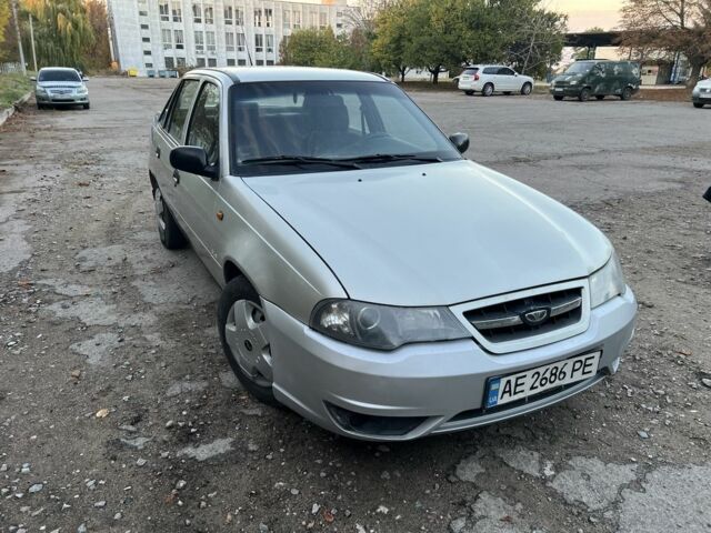 Серый Дэу Нексия, объемом двигателя 1.5 л и пробегом 212 тыс. км за 2000 $, фото 4 на Automoto.ua