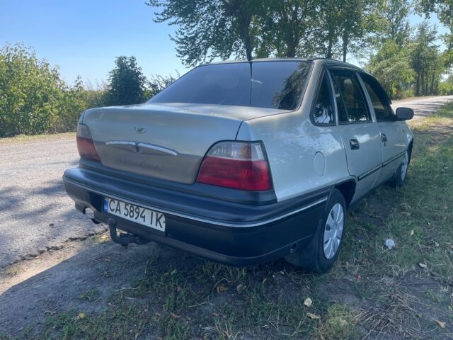 Серый Дэу Нексия, объемом двигателя 1.5 л и пробегом 180 тыс. км за 1850 $, фото 5 на Automoto.ua