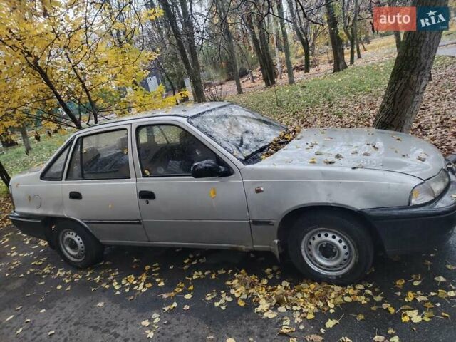 Дэу Нексия 2008 в Киеве на Automoto.ua Серый Дэу Нексия, объемом двигателя 1.5 л и пробегом 177 тыс. км за 1500 $, фото 1 на Automoto.ua