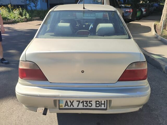 Серый Дэу Нексия, объемом двигателя 1.5 л и пробегом 271 тыс. км за 1300 $, фото 2 на Automoto.ua