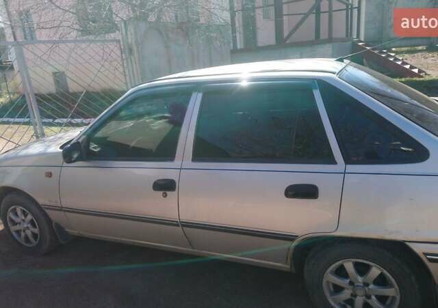 Серый Дэу Нексия, объемом двигателя 1.5 л и пробегом 210 тыс. км за 1900 $, фото 1 на Automoto.ua