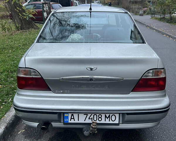 Сірий Деу Нексія, об'ємом двигуна 1.5 л та пробігом 181 тис. км за 2600 $, фото 3 на Automoto.ua