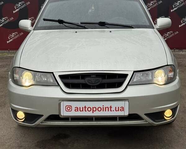 Серый Дэу Нексия, объемом двигателя 1.5 л и пробегом 141 тыс. км за 2500 $, фото 1 на Automoto.ua