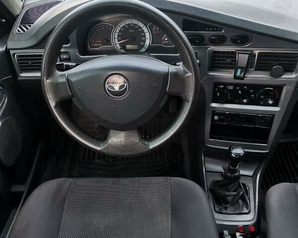 Деу Нексія 2008 у Дубно на Automoto.ua Сірий Деу Нексія, об'ємом двигуна 1.5 л та пробігом 188 тис. км за 1700 $, фото 10 на Automoto.ua