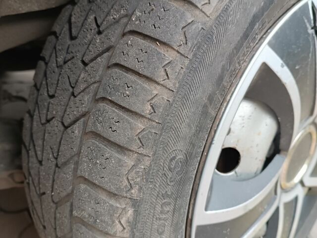 Дэу Нексия 2008 в Тараще на Automoto.ua Серый Дэу Нексия, объемом двигателя 1.5 л и пробегом 225 тыс. км за 750 $, фото 10 на Automoto.ua