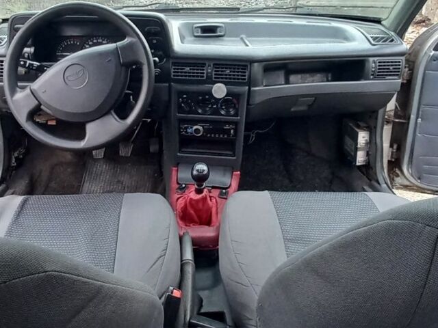 Серый Дэу Нексия, объемом двигателя 1.5 л и пробегом 100 тыс. км за 925 $, фото 5 на Automoto.ua