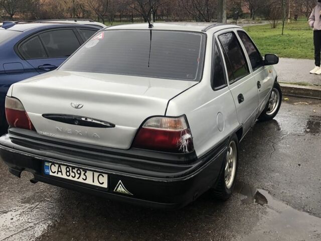 Сірий Деу Нексія, об'ємом двигуна 1.5 л та пробігом 208 тис. км за 1700 $, фото 2 на Automoto.ua