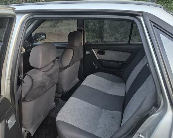 Сірий Деу Нексія, об'ємом двигуна 1.6 л та пробігом 237 тис. км за 2200 $, фото 8 на Automoto.ua