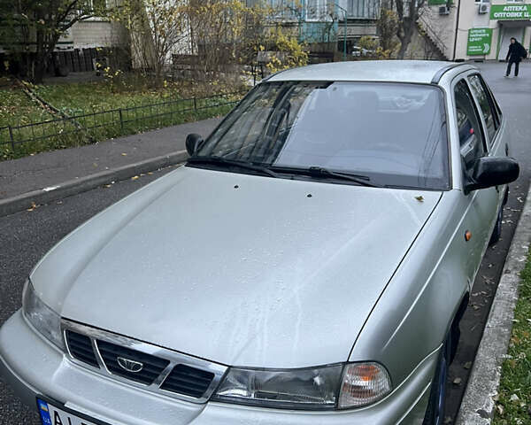 Сірий Деу Нексія, об'ємом двигуна 1.5 л та пробігом 181 тис. км за 2600 $, фото 1 на Automoto.ua