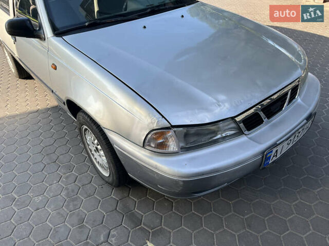 Серый Дэу Нексия, объемом двигателя 1.5 л и пробегом 240 тыс. км за 1550 $, фото 1 на Automoto.ua