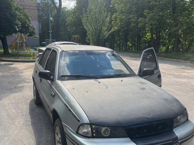 Сірий Деу Нексія, об'ємом двигуна 1.5 л та пробігом 300 тис. км за 1700 $, фото 1 на Automoto.ua