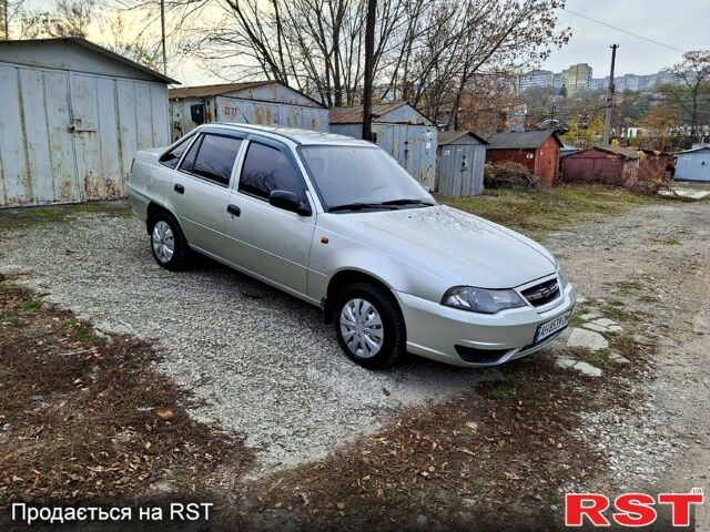 Серый Дэу Нексия, объемом двигателя 1.5 л и пробегом 117 тыс. км за 2400 $, фото 2 на Automoto.ua