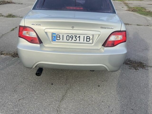Сірий Деу Нексія, об'ємом двигуна 1.5 л та пробігом 129 тис. км за 3555 $, фото 2 на Automoto.ua