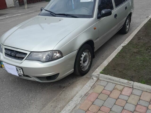 Серый Дэу Нексия, объемом двигателя 1.5 л и пробегом 4 тыс. км за 1850 $, фото 4 на Automoto.ua