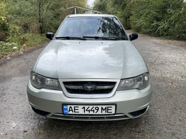 Сірий Деу Нексія, об'ємом двигуна 1.5 л та пробігом 221 тис. км за 2100 $, фото 1 на Automoto.ua