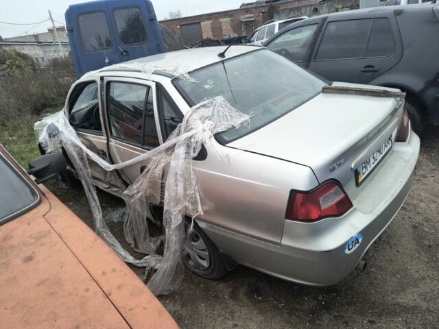 Сірий Деу Нексія, об'ємом двигуна 1.5 л та пробігом 350 тис. км за 1000 $, фото 6 на Automoto.ua