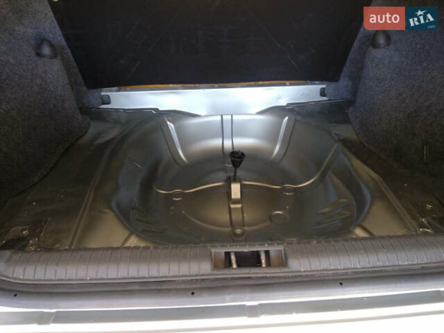 Сірий Деу Нексія, об'ємом двигуна 1.5 л та пробігом 181 тис. км за 2600 $, фото 11 на Automoto.ua