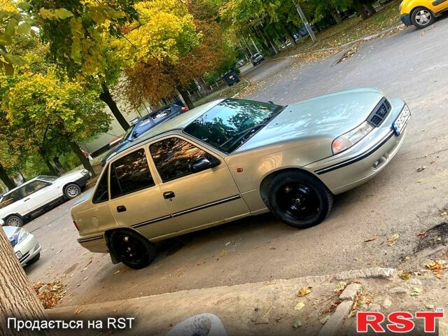 Серый Дэу Нексия, объемом двигателя 1.5 л и пробегом 187 тыс. км за 2100 $, фото 5 на Automoto.ua