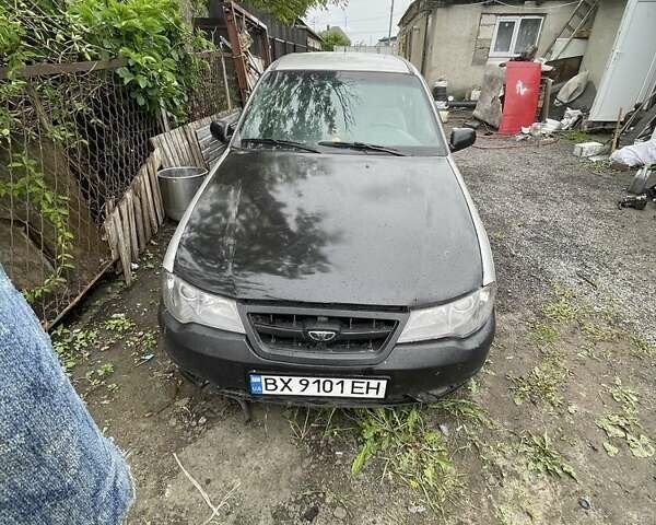 Сірий Деу Нексія, об'ємом двигуна 1.6 л та пробігом 190 тис. км за 1150 $, фото 6 на Automoto.ua