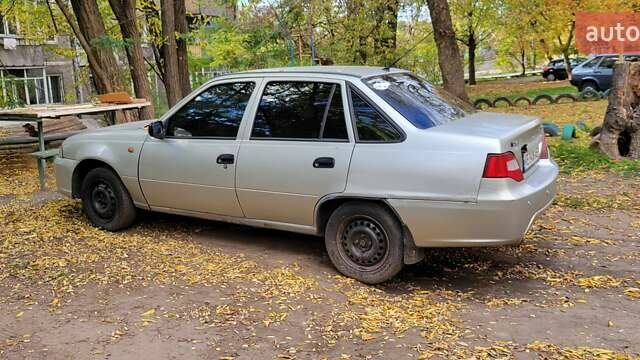 Серый Дэу Нексия, объемом двигателя 1.5 л и пробегом 207 тыс. км за 1800 $, фото 1 на Automoto.ua