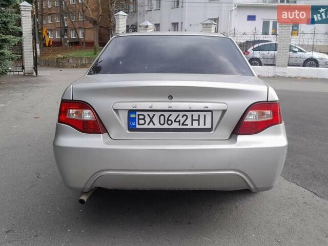 Дэу Нексия 2008 в Хмельницком на Automoto.ua Серый Дэу Нексия, объемом двигателя 1.5 л и пробегом 127 тыс. км за 750 $, фото 5 на Automoto.ua
