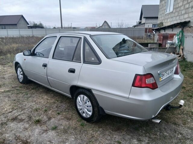 Серый Дэу Нексия, объемом двигателя 1.5 л и пробегом 170 тыс. км за 1600 $, фото 5 на Automoto.ua