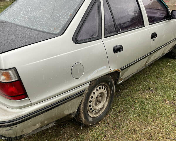 Сірий Деу Нексія, об'ємом двигуна 1.5 л та пробігом 228 тис. км за 1350 $, фото 2 на Automoto.ua