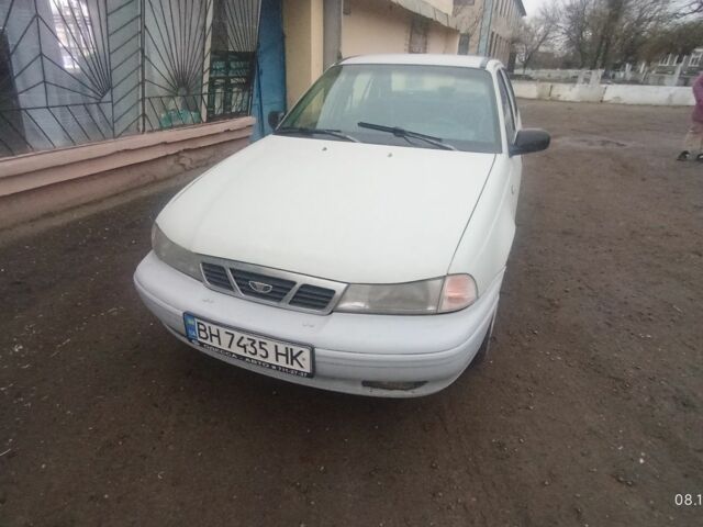 Серый Дэу Нексия, объемом двигателя 1.5 л и пробегом 150 тыс. км за 1200 $, фото 2 на Automoto.ua