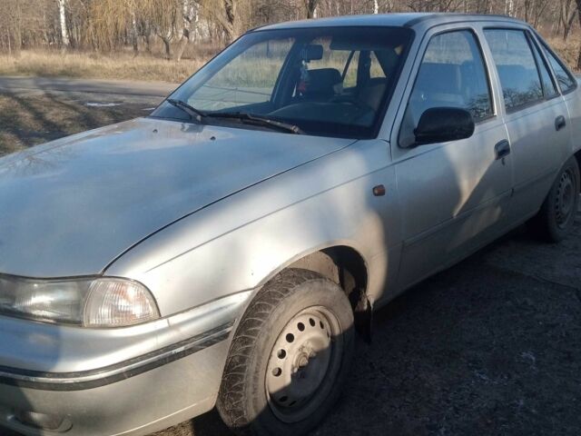 Сірий Деу Нексія, об'ємом двигуна 1.5 л та пробігом 280 тис. км за 1300 $, фото 4 на Automoto.ua
